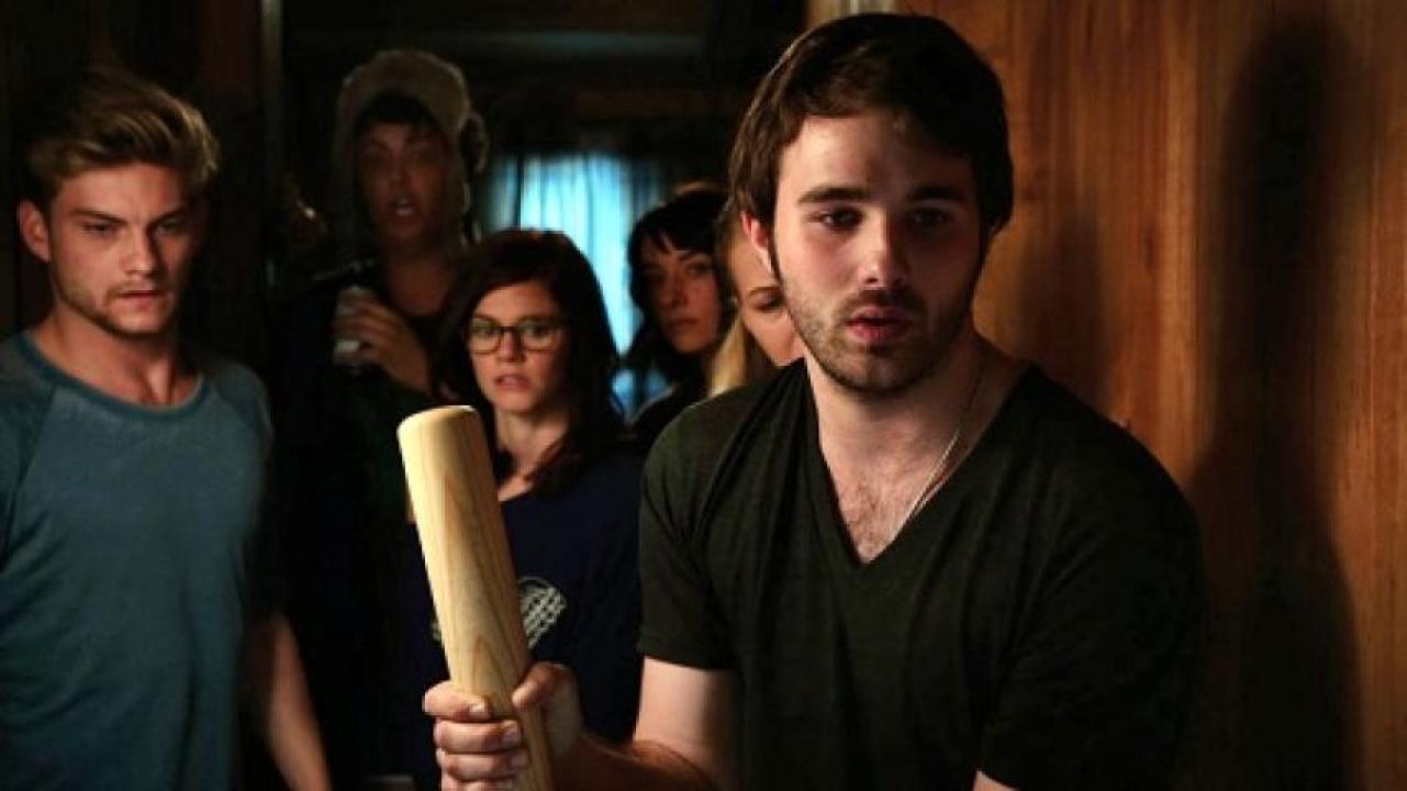 مشاهدة فيلم Zombeavers 2014 مترجم 