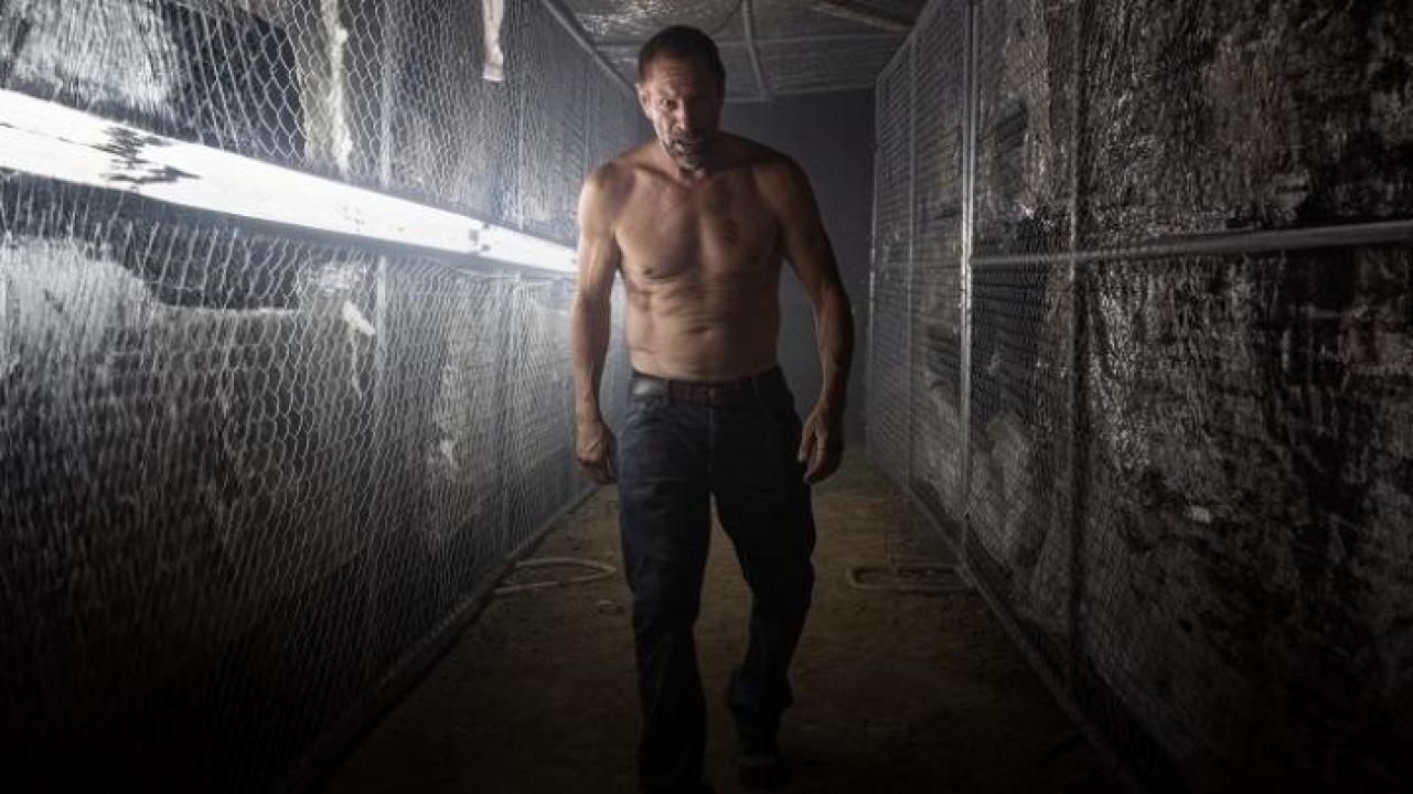 مشاهدة فيلم Rumble Through The Dark 2023 مترجم 