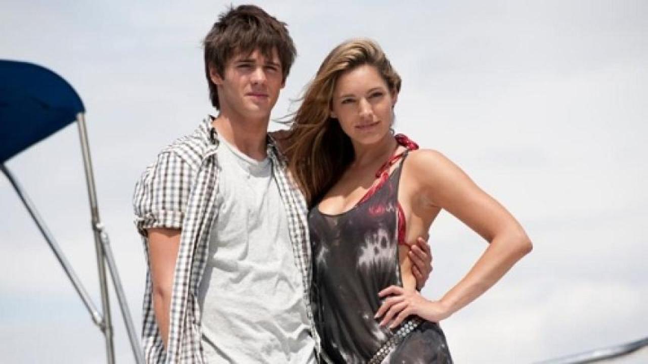 مشاهدة فيلم Piranha 3D 2010 مترجم 